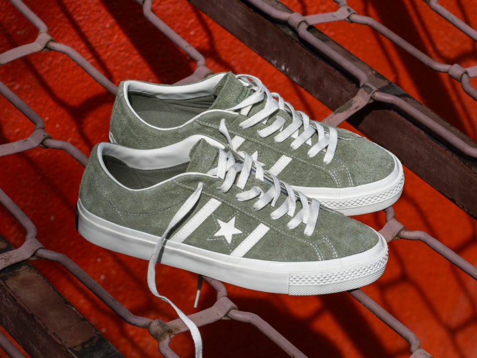 Converse one star classic suede low top 2025