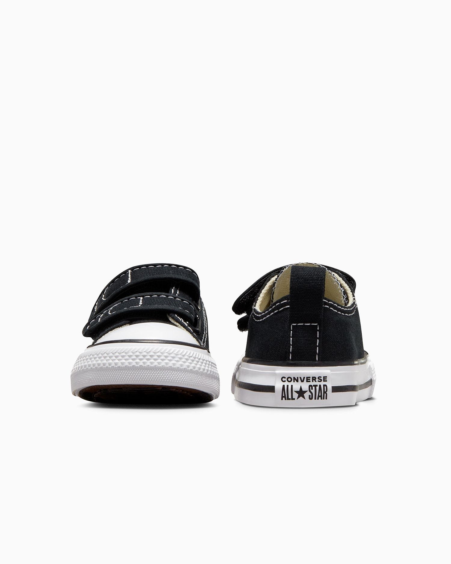 Converse 2v top