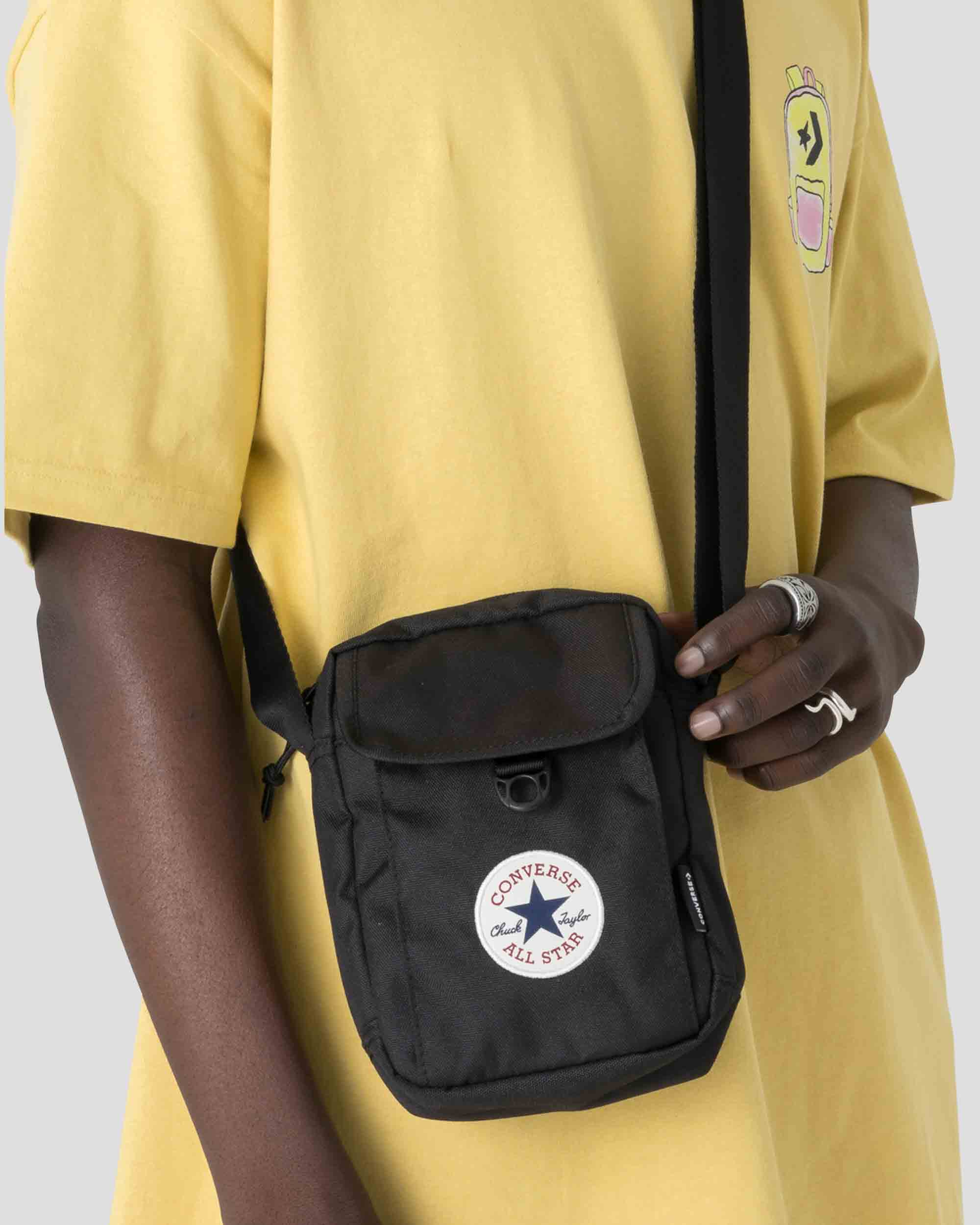 Cross body bag converse hotsell