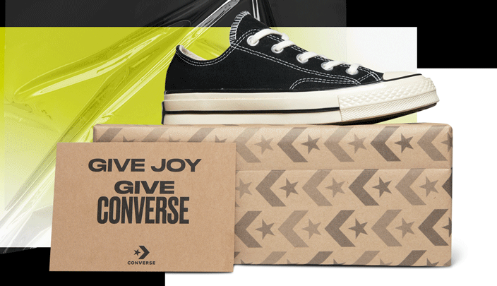 Converse Gift Wrap Set
